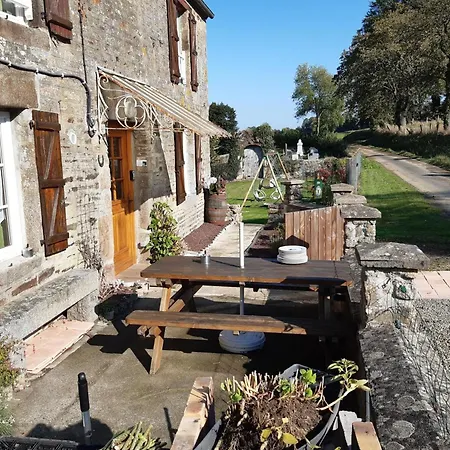 Ancien Avec Wifi Et Animaux Admis Près De La Suisse Normande - Fr-1-497-141 Séjour à la campagne *